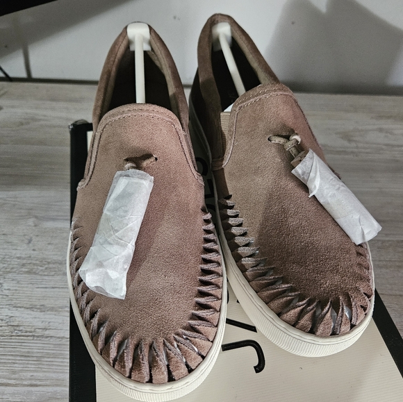 J/SLIDES "AZTEC TAUPE SUEDE" SIZE 6.5 - Picture 1 of 11